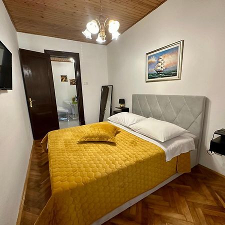 Antique Garden Villa Спліт Екстер'єр фото