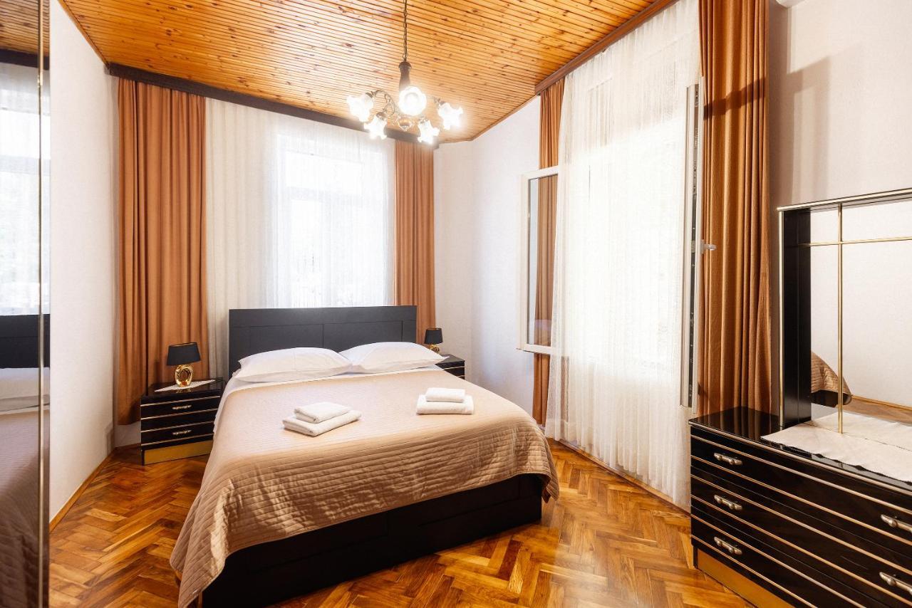 Antique Garden Villa Спліт Екстер'єр фото