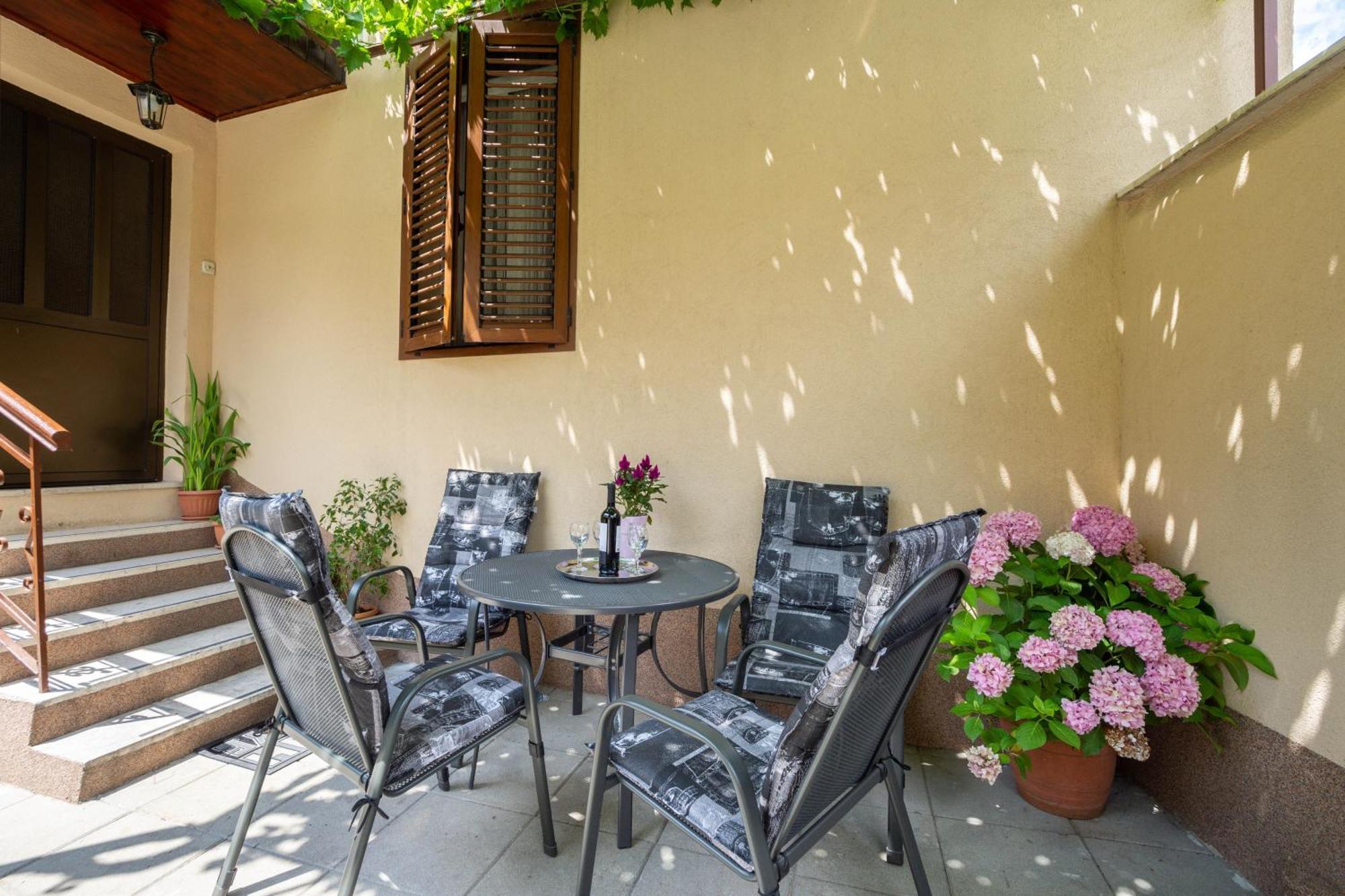 Antique Garden Villa Спліт Екстер'єр фото