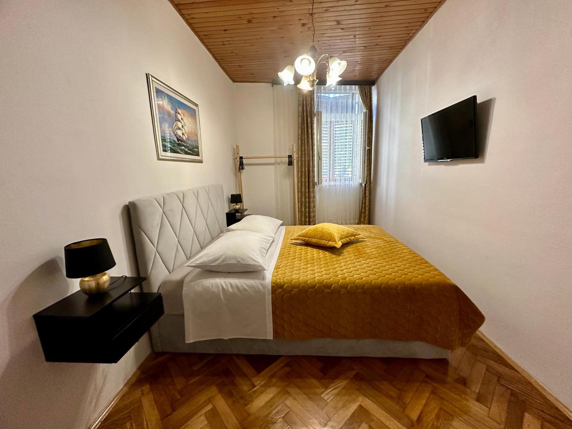 Antique Garden Villa Спліт Екстер'єр фото